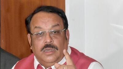 Addressing a press conference, Malik sought votes for party’s Ludhiana West constituency candidate Jiwan Gupta. (HT Photo)
