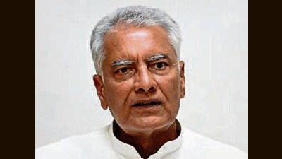 Bharatiya Janata Party’s (BJP) Punjab unit chief Sunil Jakhar on Tuesday demanded “income trail test” of state presidents of all political parties, to ascertain the illegal wealth of mainstream leaders. (HT File) Bharatiya Janata Party’s (BJP) Punjab unit chief Sunil Jakhar on Tuesday demanded “income trail test” of state presidents of all political parties, to ascertain the illegal wealth of mainstream leaders. (HT File)