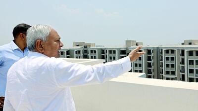 Bihar chief minister Nitish Kumar inspecting under construction officers’ enclave in Patna. (Santosh Kumar/ HT Photo) Bihar chief minister Nitish Kumar inspecting under construction officers’ enclave in Patna. (Santosh Kumar/ HT Photo)