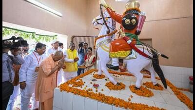 Chief minister Yogi Adityanath pays tribute during the inauguration of a statue of Maharaja Suheldev, in Bahraich district of UP. (@CMOfficeUP via PTI Photo) Chief minister Yogi Adityanath pays tribute during the inauguration of a statue of Maharaja Suheldev, in Bahraich district of UP. (@CMOfficeUP via PTI Photo)