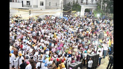 Ludhiana has been witnessing 2-3 cases every day. People turning up at public meetings and other political campaigns can be seen without masks. (HT Photo) Ludhiana has been witnessing 2-3 cases every day. People turning up at public meetings and other political campaigns can be seen without masks. (HT Photo)