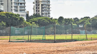 Mumbai, India. June 10, 2025: The Brihanmumbai Municipal Corporation (BMC) is planting grass on barren patches in Shivaji Park to control dust and air pollution. Mumbai, India. June 10, 2025. (Photo by HT Photo) (Hindustan Times) Mumbai, India. June 10, 2025: The Brihanmumbai Municipal Corporation (BMC) is planting grass on barren patches in Shivaji Park to control dust and air pollution. Mumbai, India. June 10, 2025. (Photo by HT Photo) (Hindustan Times)