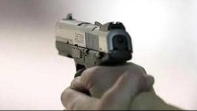The accused attempted to snatch the service weapon of a constable Arun Sharma, leading to a violent scuffle that caused injuries to the constable, police official said. (File) The accused attempted to snatch the service weapon of a constable Arun Sharma, leading to a violent scuffle that caused injuries to the constable, police official said. (File)