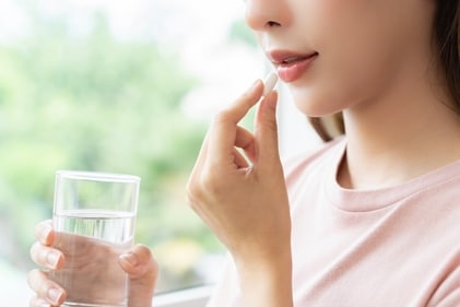 Know when you can take pills, like fat or water-soluble vitamins. (Shutterstock) Know when you can take pills, like fat or water-soluble vitamins. (Shutterstock)