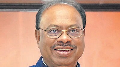 Bawankule meets sulking Shirsat amid funds diversion controversy Bawankule meets sulking Shirsat amid funds diversion controversy