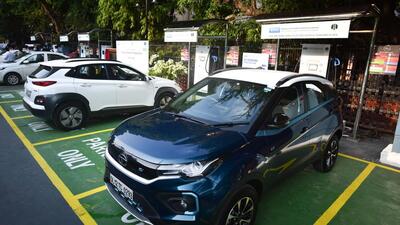 A view of a public electric vehicle (EV) charging plaza in New Delhi (Sanchit Khanna/HT Photo) A view of a public electric vehicle (EV) charging plaza in New Delhi (Sanchit Khanna/HT Photo)