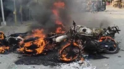 Stones were pelted, police vehicles were damaged, and a two-wheeler was torched in the middle of the road. (PTI/ Represebtative image)