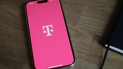 T-Mobile begins issuing settlement checks. (UnSplash) T-Mobile begins issuing settlement checks. (UnSplash)