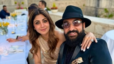 Shilpa Shetty went to Croatia with her family to celebrate her 50th birthday. Shilpa Shetty went to Croatia with her family to celebrate her 50th birthday.