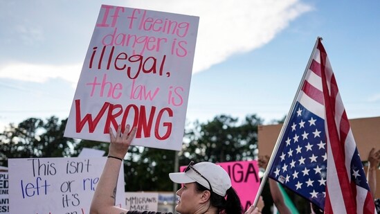 Protesters took out demonstrations against ICE in Brookhaven near Atlanta.&nbsp;(AP)