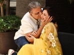 Himalaya Dasani kisses Bhagyashree in this adorable picture. Himalaya Dasani kisses Bhagyashree in this adorable picture.