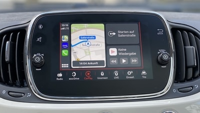 iOS 26 introduces 6 significant upgrades to Apple CarPlay to enhance driver safety and convenience.