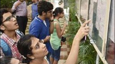 Centralised online admission process for FYJC has begun across Maharashtra, with over 9,000 students confirming their admissions under quotas. ((PIC FOR REPRESENTATION)) Centralised online admission process for FYJC has begun across Maharashtra, with over 9,000 students confirming their admissions under quotas. ((PIC FOR REPRESENTATION))