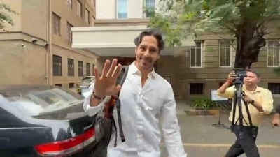 Dino Morea smiled and looked relaxed as he arrived at the ED office in Mumbai. Dino Morea smiled and looked relaxed as he arrived at the ED office in Mumbai.