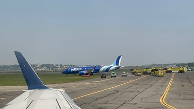 The plane was coming from Chicago. (X) The plane was coming from Chicago. (X)