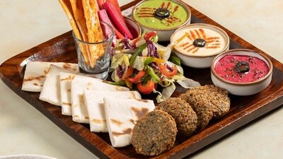 Falafel platter Falafel platter