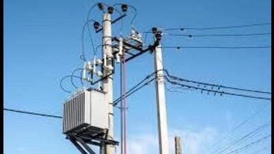A government spokesperson said the residents of Chandpura village had submitted a complaint to the energy minister regarding the issue after which action was taken against the JE. (HT File)