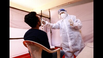 Maharashtra recorded a total 142,474 cases of ILI and SARI between January 1 and June 11, 2025 with Pune district alone accounting for 54,371 cases which is approximately 38% of the total cases. (HT) Maharashtra recorded a total 142,474 cases of ILI and SARI between January 1 and June 11, 2025 with Pune district alone accounting for 54,371 cases which is approximately 38% of the total cases. (HT)