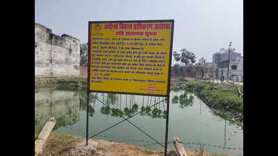 Notice board put up in Ayodhya announcing the building height restrictions (Ravinder Singh/HH)
