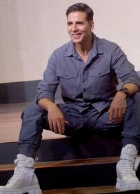 Look 4: The denim-on-denim daredevil (Instagram) Look 4: The denim-on-denim daredevil (Instagram)
