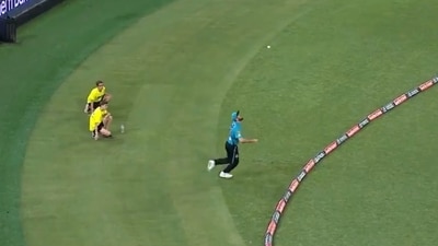 Michael Neser completes his bunny hop catch in 2023. (Twitter) Michael Neser completes his bunny hop catch in 2023. (Twitter)