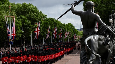 Members of the King's Guard take part in the Colonel's review rehearsal for Trooping the Colour, in honour of the official birthday of Britain's King Charles, in London, Britain June 7, 2025. REUTERS/Chris J. Ratcliffe (REUTERS)
