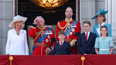 Britain's King Charles, Queen Camilla, Prince William, Prince of Wales, Catherine, Princess of Wales, Prince George, Princess Charlotte and Prince Louis appear on the balcony of Buckingham Palace as part of the Trooping the Colour parade to honour Britain's King Charles on his official birthday in London, Britain, June 14, 2025. REUTERS/Toby Melville (REUTERS)