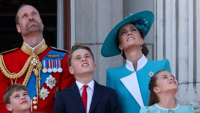 Britain's William, Prince of Wales, Catherine, Princess of Wales, Prince George, Princess Charlotte and Prince Louis appear on the balcony of Buckingham Palace as part of the Trooping the Colour parade to honour Britain's King Charles on his official birthday in London, Britain, June 14, 2025. REUTERS/Toby Melville (REUTERS)
