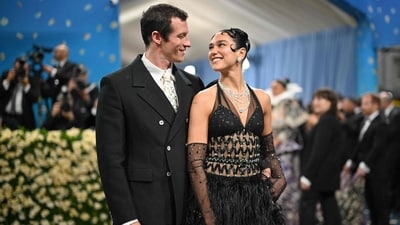 British-Albanian singer-songwriter Dua Lipa (R) and British actor Callum Turner arrive for the 2025 Met Gala at the Metropolitan Museum of Art on May 5, 2025, in New York. (AFP) British-Albanian singer-songwriter Dua Lipa (R) and British actor Callum Turner arrive for the 2025 Met Gala at the Metropolitan Museum of Art on May 5, 2025, in New York. (AFP)