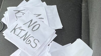 'No Kings’ flyers found in Minnesota shooting suspect's car. (X/ @MnDPS_MSP) 'No Kings’ flyers found in Minnesota shooting suspect's car. (X/ @MnDPS_MSP)
