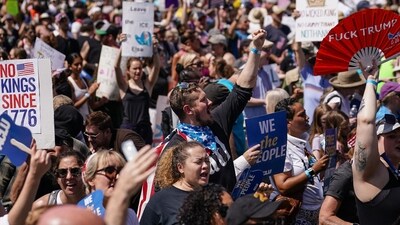 In response to the military parade celebrating the 250th anniversary of the US Army, coinciding with Trump's 79th birthday, a "No Kings" movement has sprung up promising to stage protests in more than 2,000 places across the country, including a large parade expected in Los Angeles which organizers say will feature a "20-foot-tall balloon of Trump wearing a diaper." (AFP) In response to the military parade celebrating the 250th anniversary of the US Army, coinciding with Trump's 79th birthday, a "No Kings" movement has sprung up promising to stage protests in more than 2,000 places across the country, including a large parade expected in Los Angeles which organizers say will feature a "20-foot-tall balloon of Trump wearing a diaper." (AFP)