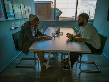 Fathers should connect with peers for support, reinforcing that seeking help is a strength, not a weakness. (Unsplash) Fathers should connect with peers for support, reinforcing that seeking help is a strength, not a weakness. (Unsplash)