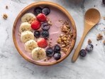 There is limited scientific evidence to support the claim that combining dairy and fruit is toxic, as per a hepatologist. (Freepik)