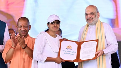 Amit Shah reviewed preparations for the Census Amit Shah reviewed preparations for the Census