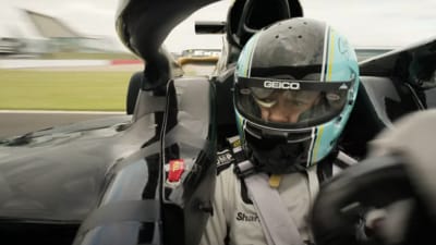 Bradd Pitt is playing an aging driver in F1 (X) Bradd Pitt is playing an aging driver in F1 (X)