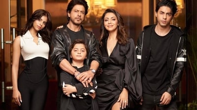 Shah Rukh Khan and Gauri Khan with their kids Suhana, AbRam and Aryan. Shah Rukh Khan and Gauri Khan with their kids Suhana, AbRam and Aryan.