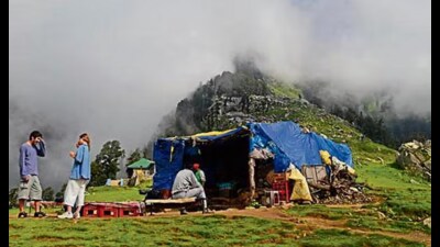 Triund is situated in the laps of Dhauladhar mountains and has the perfect view of the Dhauladhar mountains on one side and the Kangra valley on the other