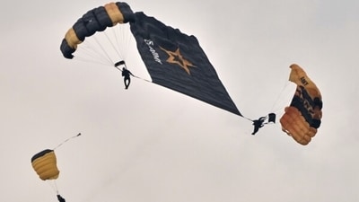 U.S. Army Parachute Team, nicknamed the Golden Knights, participate in the Army’s 250th anniversary ceremony, coinciding with President Donald Trump’s 79th birthday, Saturday, June 14, 2025, in Washington. (AP Photo/Jacquelyn Martin) U.S. Army Parachute Team, nicknamed the Golden Knights, participate in the Army’s 250th anniversary ceremony, coinciding with President Donald Trump’s 79th birthday, Saturday, June 14, 2025, in Washington. (AP Photo/Jacquelyn Martin)