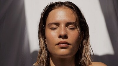 Almonds, rich in protein, unsaturated fats, and vitamin E, are essential for skin health. (Pexels) Almonds, rich in protein, unsaturated fats, and vitamin E, are essential for skin health. (Pexels)