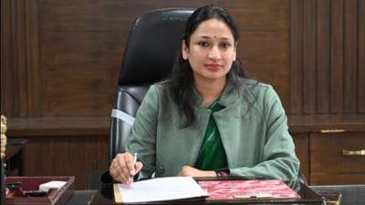 Appealing to residents to assist road accident victims without the fear of legalities, deputy commissioner Komal Mittal reiterates that Good Samaritans are legally protected and eligible for rewards and recognition. Appealing to residents to assist road accident victims without the fear of legalities, deputy commissioner Komal Mittal reiterates that Good Samaritans are legally protected and eligible for rewards and recognition.