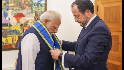 Prime Minister Narendra Modi dedicated the award to the friendship between the two countries. (PTI) Prime Minister Narendra Modi dedicated the award to the friendship between the two countries. (PTI)