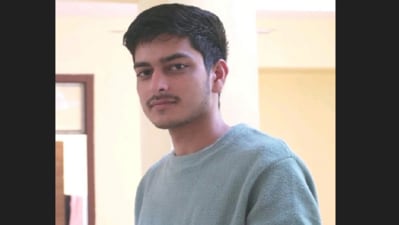 A scammer used IIT Bombay student’s online ID photo to harass aspirants. (LinkedIn/Abhishek Gill) A scammer used IIT Bombay student’s online ID photo to harass aspirants. (LinkedIn/Abhishek Gill)