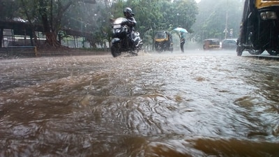 Rain in Thane city on Monday, June 16 (Praful Gangurde/HT photos) Rain in Thane city on Monday, June 16 (Praful Gangurde/HT photos)