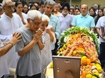 With folded hands and teary eyes, Captain Sabharwal’s father gave a heartbreaking final farewell after the tragic crash.

