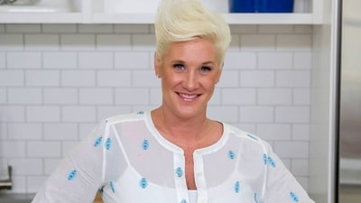 Anne Burrell died at her home in New York on Tuesday (X) Anne Burrell died at her home in New York on Tuesday (X)