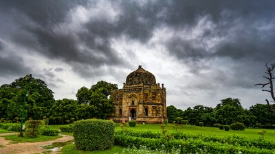 Dark Clouds seen hovering over the skies over Lodhi Gardens in New Delhi, (File photo by RAJ K RAJ / Hindustan Times) (RAJ K RAJ /HT PHOTO) Dark Clouds seen hovering over the skies over Lodhi Gardens in New Delhi, (File photo by RAJ K RAJ / Hindustan Times) (RAJ K RAJ /HT PHOTO)