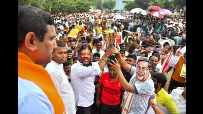 Karnataka BJP President BY Vijayendra with party workers during a protest against Karnataka CM Siddaramaiah (PTI)