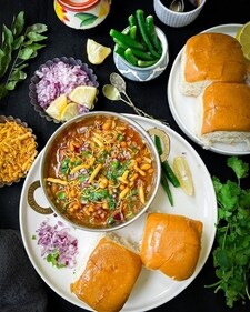 Misal pav finds its roots in rural Maharashtra, especially among the Maratha and Kunbi communities. (instagram) Misal pav finds its roots in rural Maharashtra, especially among the Maratha and Kunbi communities. (instagram)