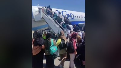The students reached Doha from Armenia, from where they took a flight to New Delhi. (HT photo) The students reached Doha from Armenia, from where they took a flight to New Delhi. (HT photo)