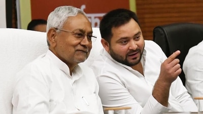 A file photo of Bihar chief minister Nitish Kumar and RJD leader Tejashwi Yadav in Patna in 2022. (Santosh Kumar /Hindustan Times)